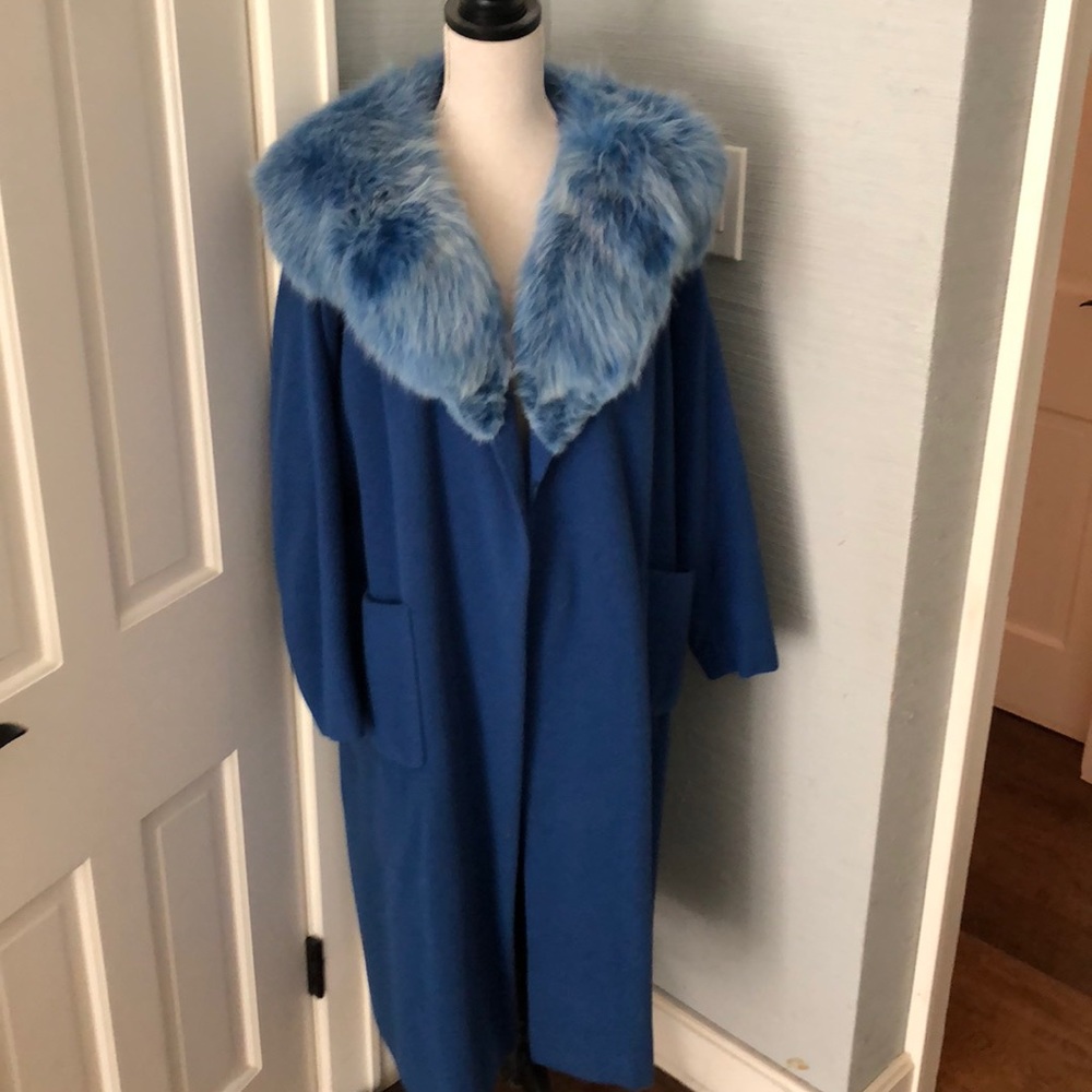 Vintage blue coat with real fur collar